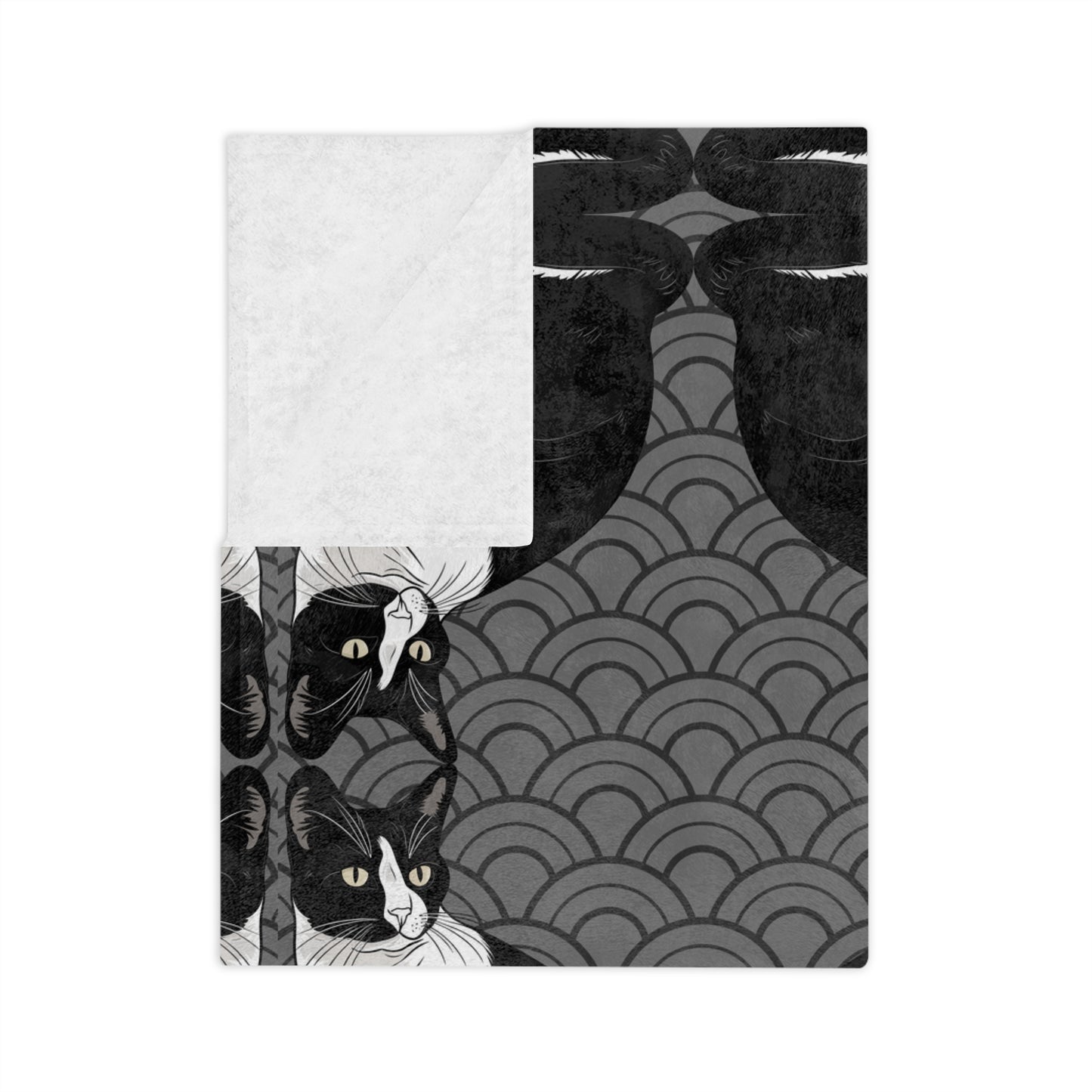 Cozy "Mirrored Image" Cat-Themed Velveteen Blanket for Cat Lovers, Cute Gift for Pet Owners, Home Decor, Perfect for Snuggling or Picnics
