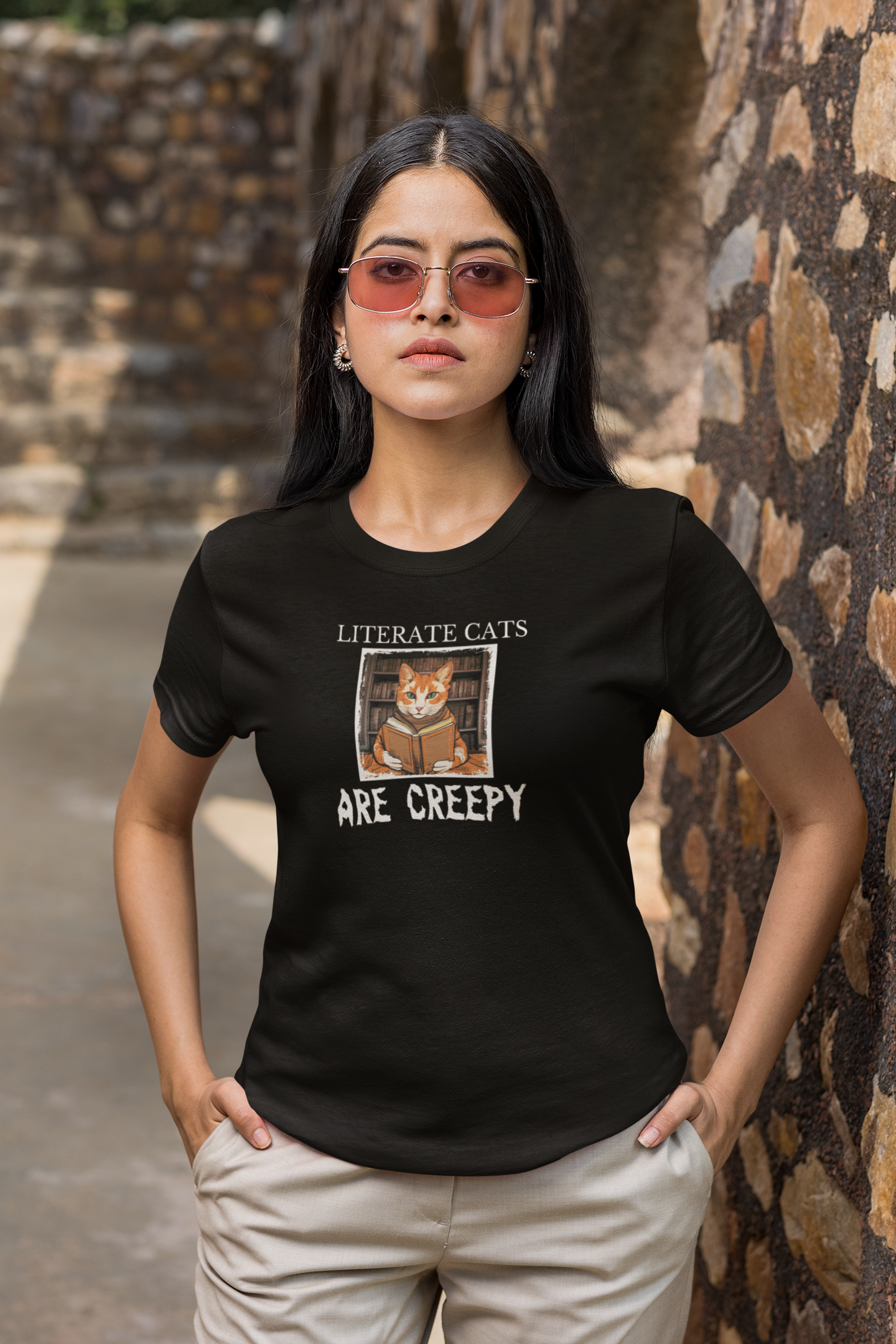 Literate Cats Are Creepy - Fun Unisex Tee - Perfect for Cat Lovers & Bookworms