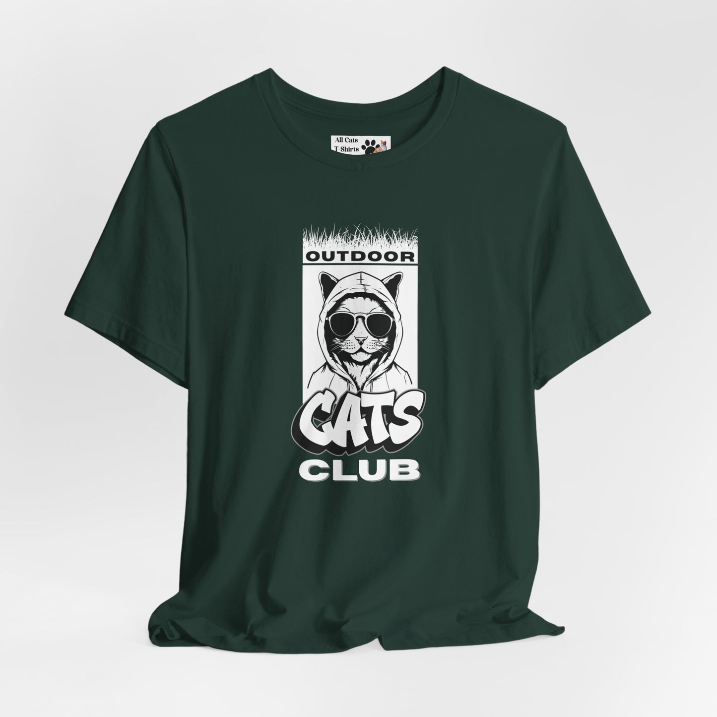 Outdoor Cats Club T-Shirt - (Unisex Jersey Short Sleeve Graphic Tee for Cat Lovers)