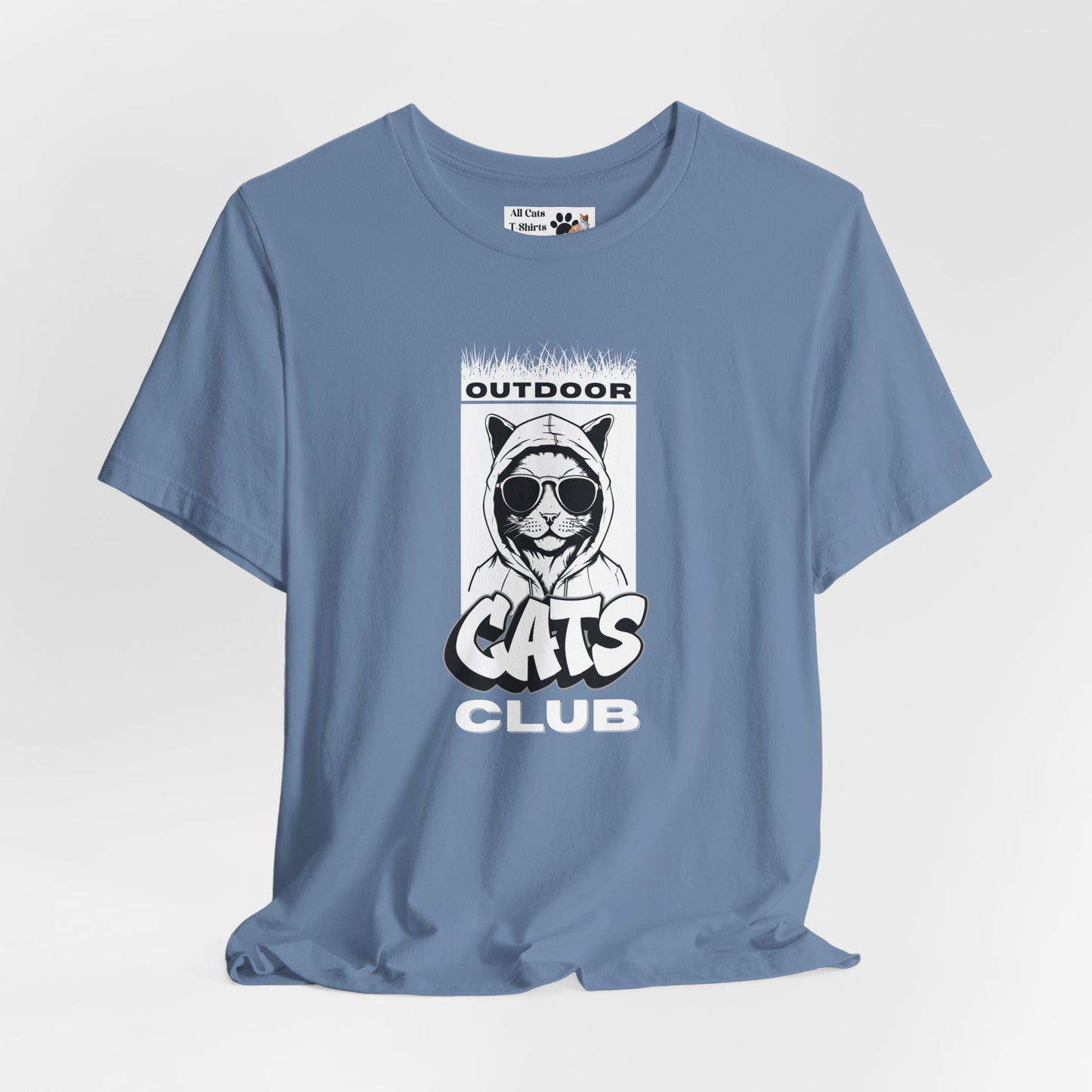 Outdoor Cats Club T-Shirt - (Unisex Jersey Short Sleeve Graphic Tee for Cat Lovers)