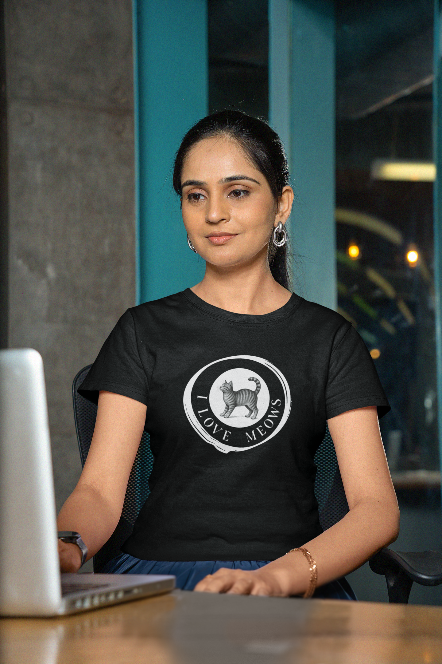 I Love Meows T-Shirt (Tee #2, Etched Cat in Brushed Circle for Cat People)
