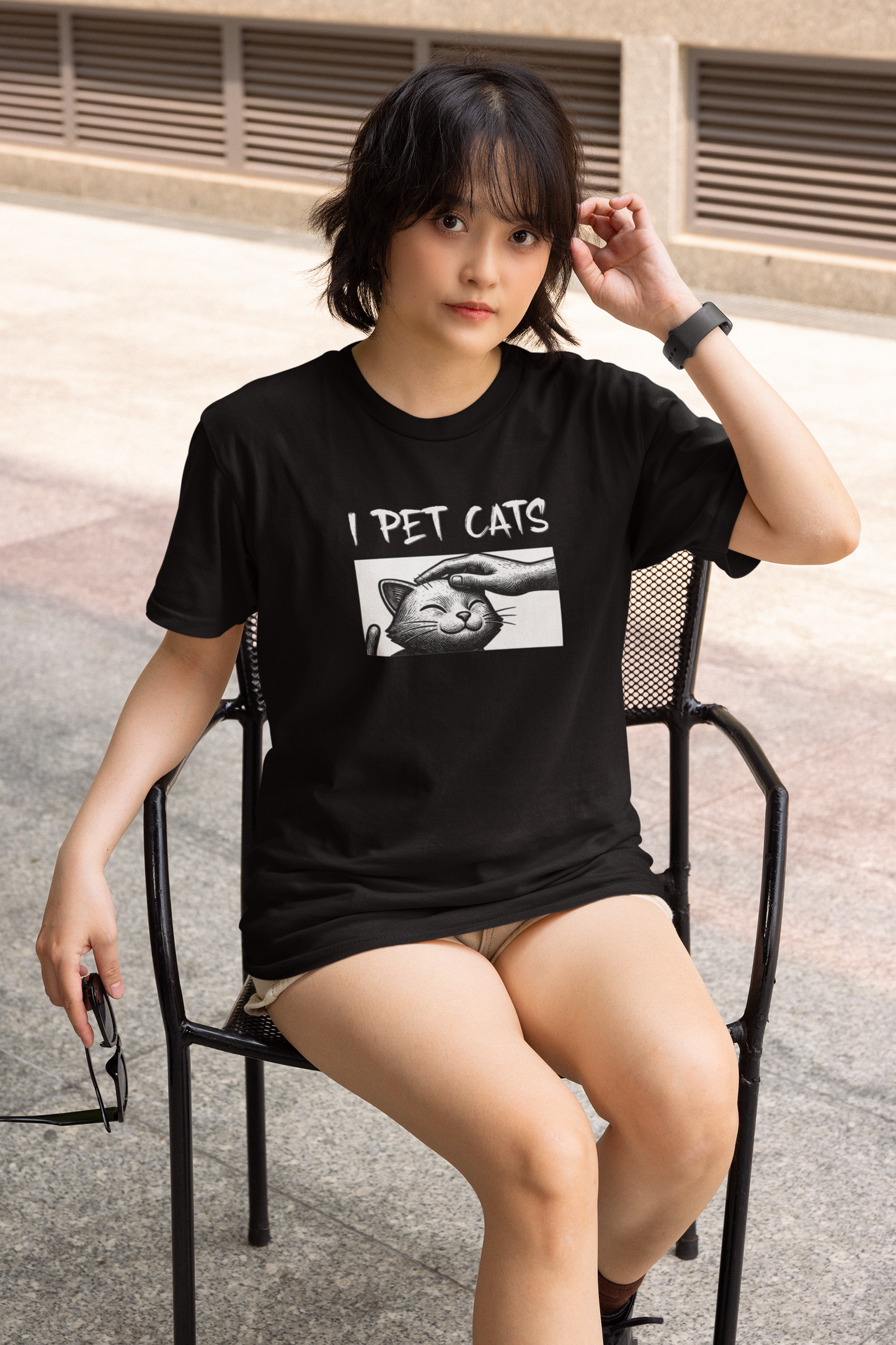 I Pet Cats T‑Shirt - (Cute Cat Head Patting Tee for Cat Lovers)