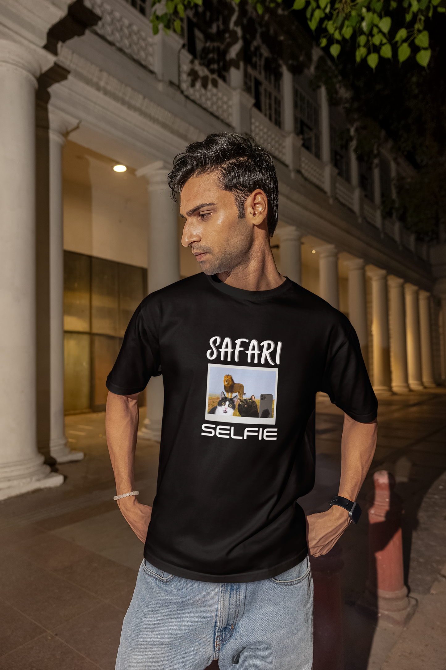 Safari Selfie T-Shirt - (Funny Cats Taking a Selfie, Cat Fan Tee)