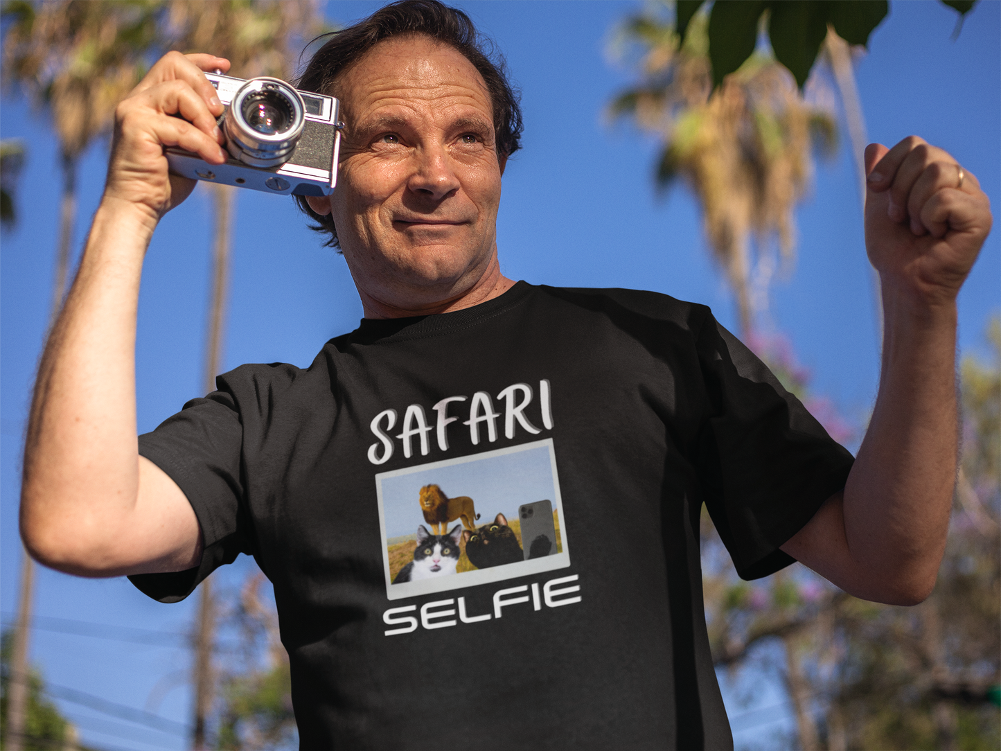 Safari Selfie T-Shirt - (Funny Cats Taking a Selfie, Cat Fan Tee)