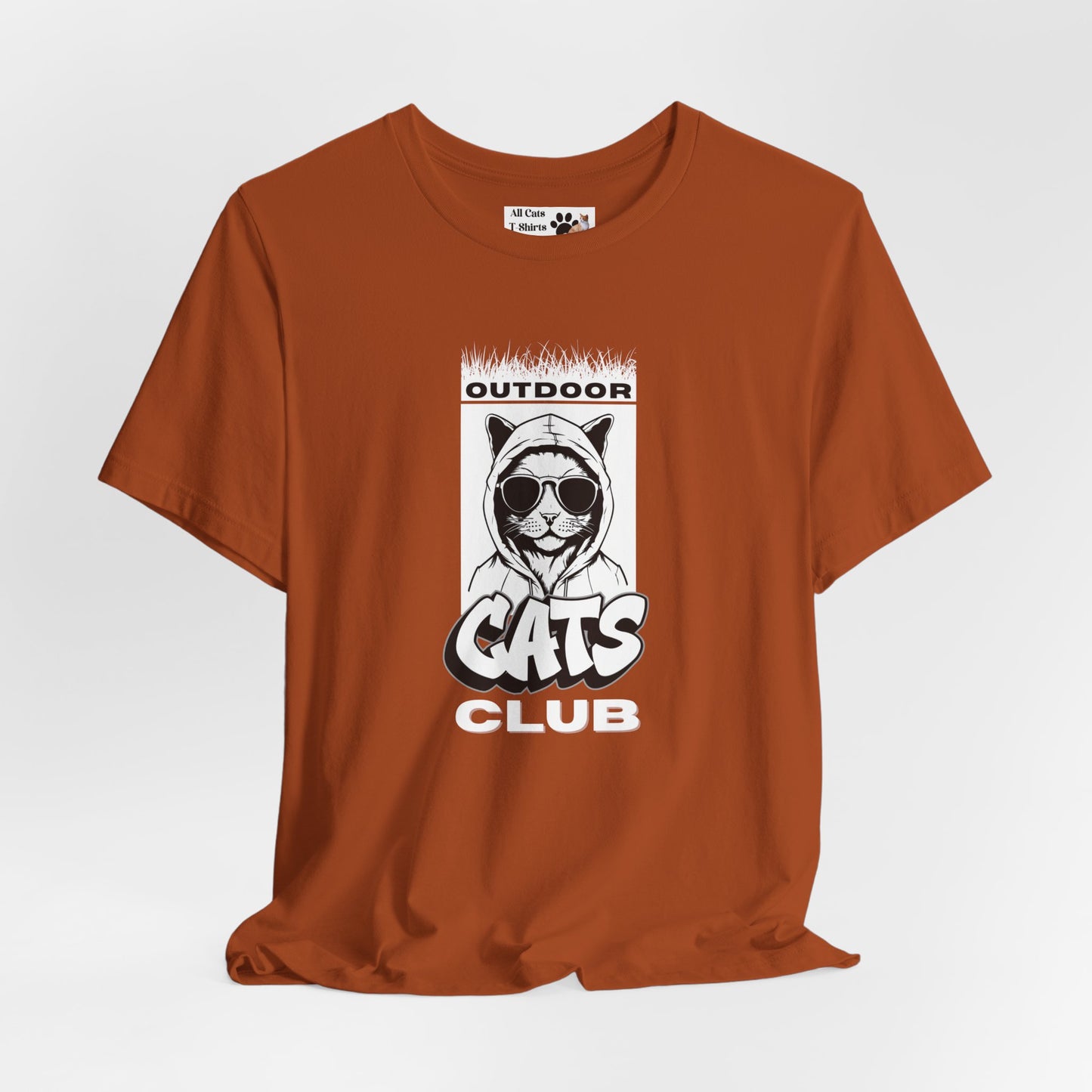 Outdoor Cats Club T-Shirt - (Unisex Jersey Short Sleeve Graphic Tee for Cat Lovers)